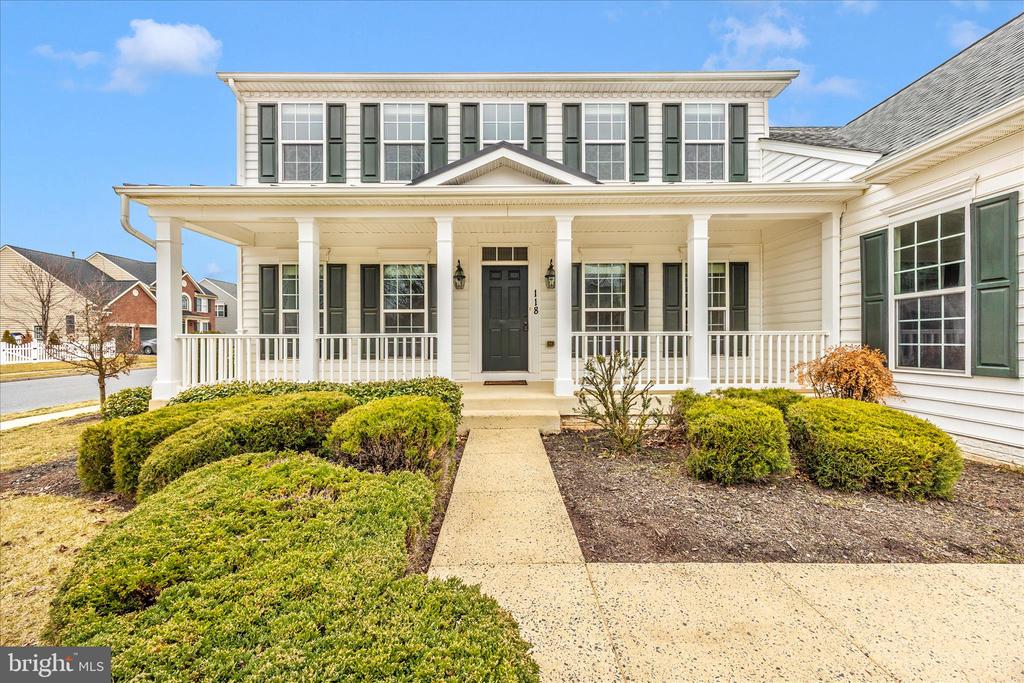 118 SUNLIGHT COURT