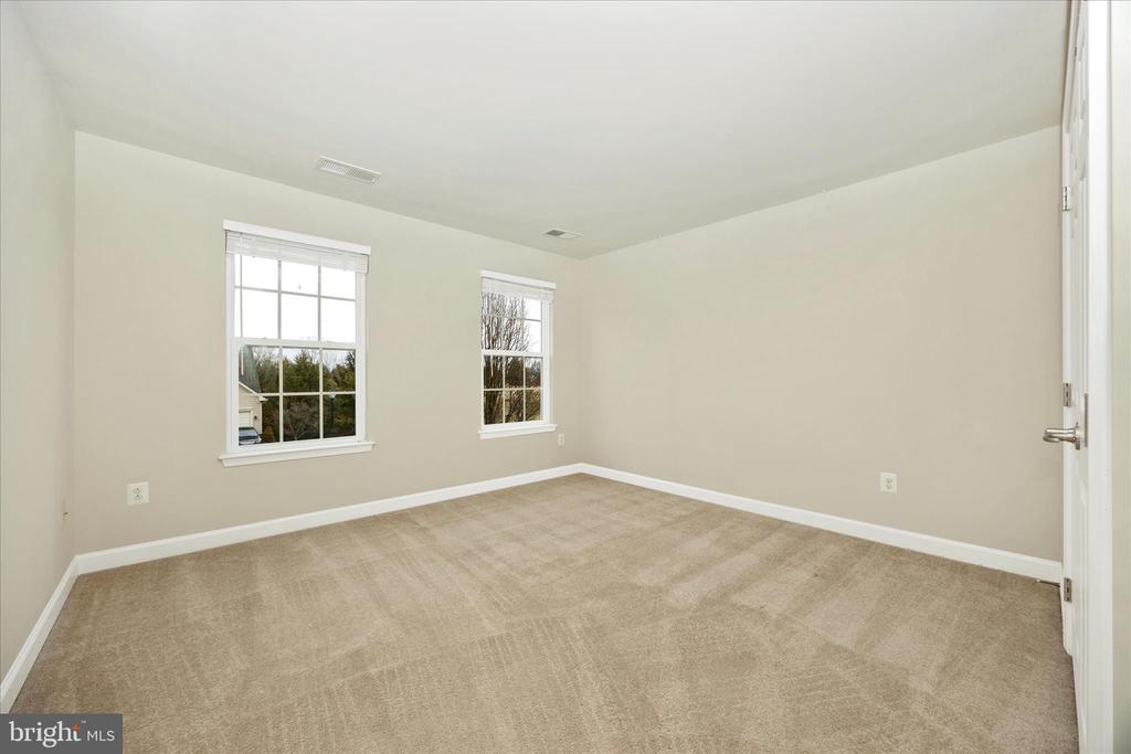 118 SUNLIGHT COURT