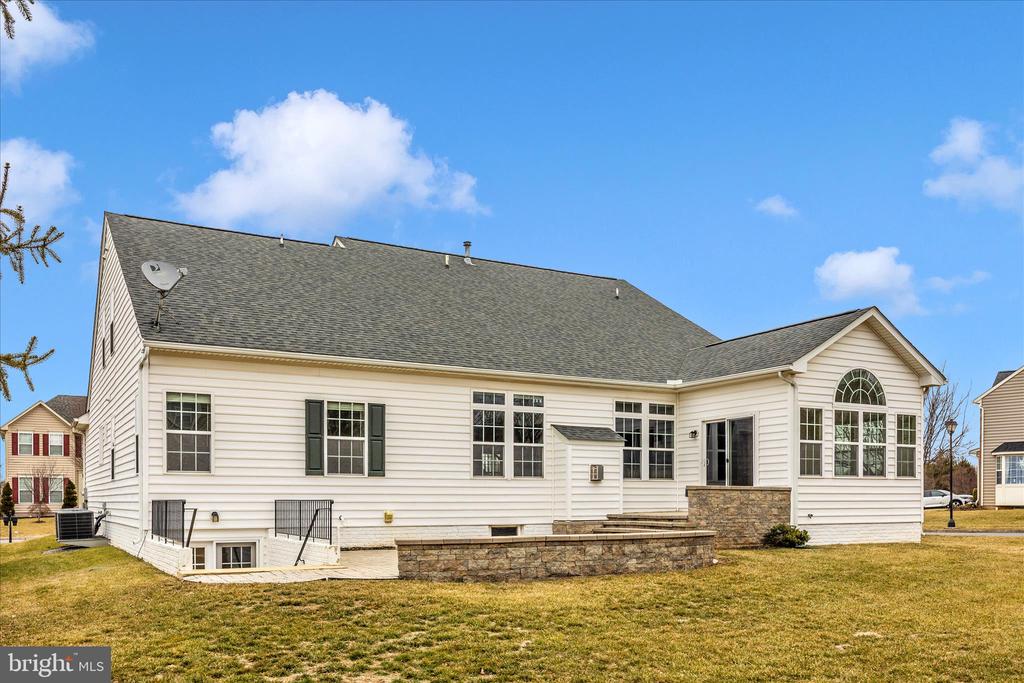 118 SUNLIGHT COURT