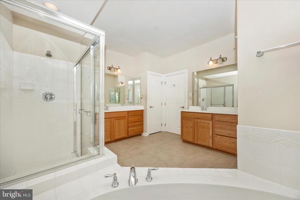 118 SUNLIGHT COURT