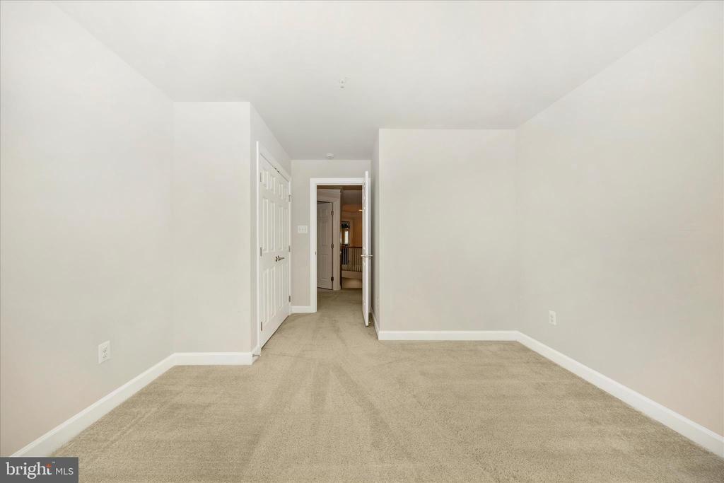 118 SUNLIGHT COURT