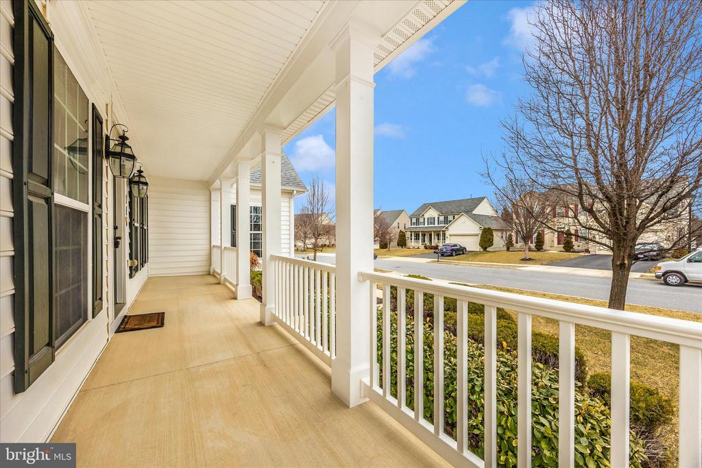 118 SUNLIGHT COURT