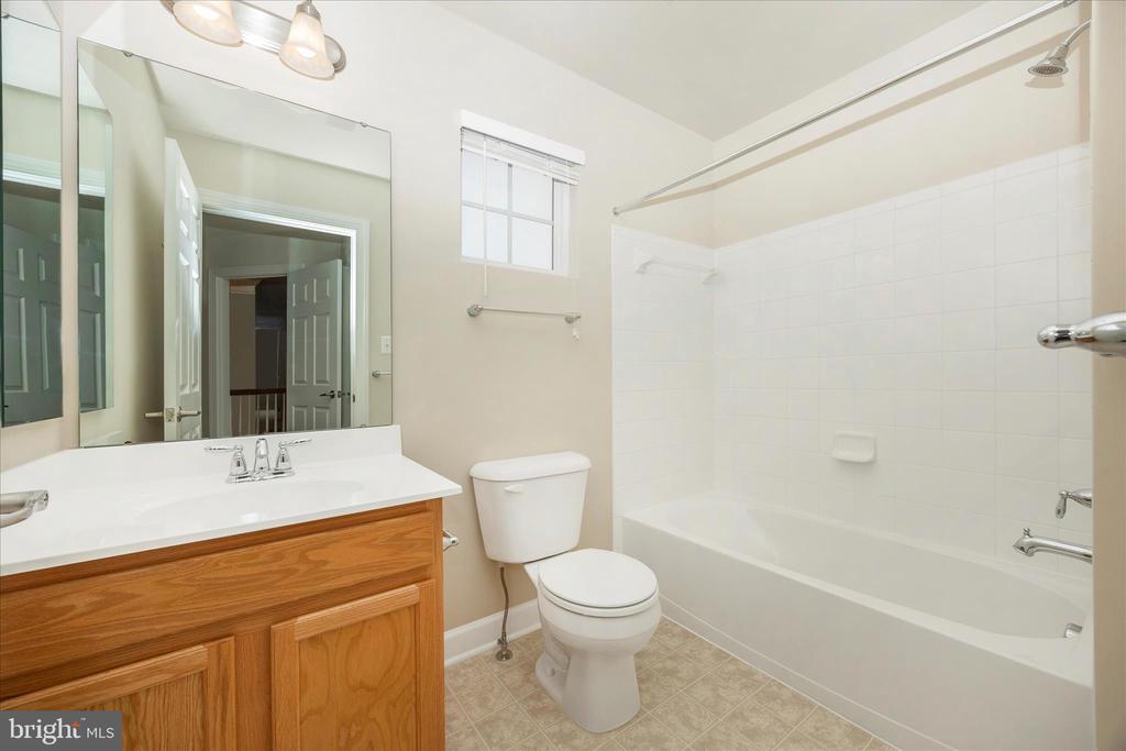 118 SUNLIGHT COURT