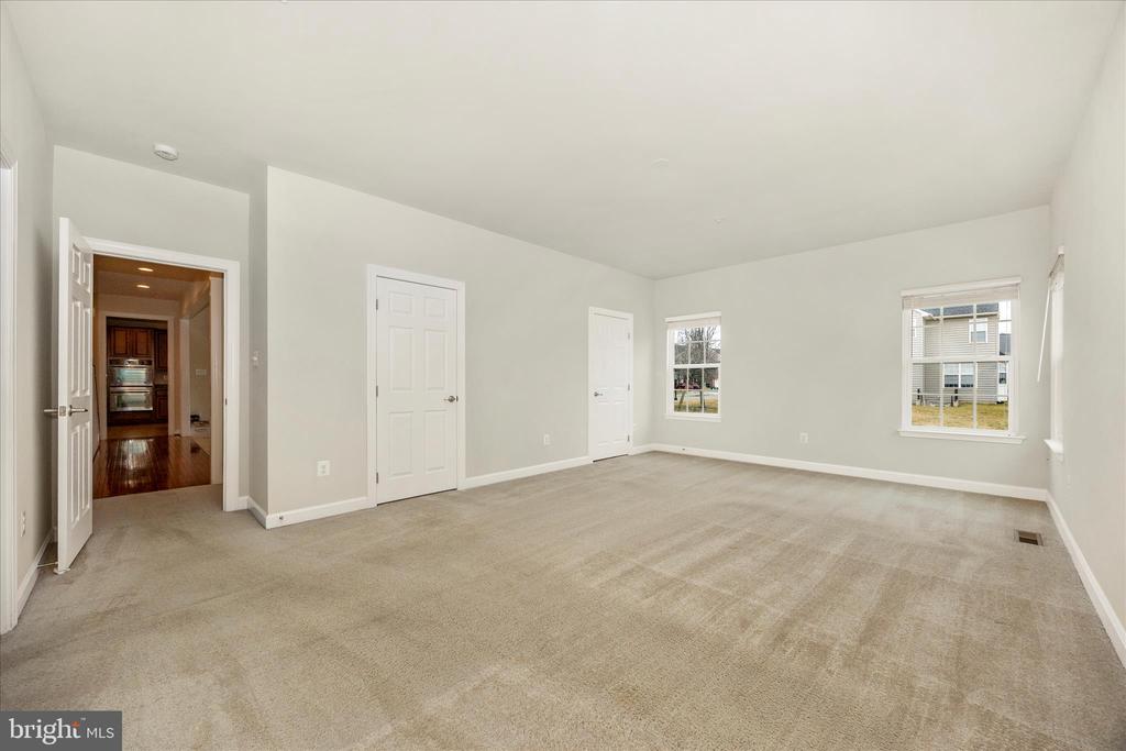 118 SUNLIGHT COURT