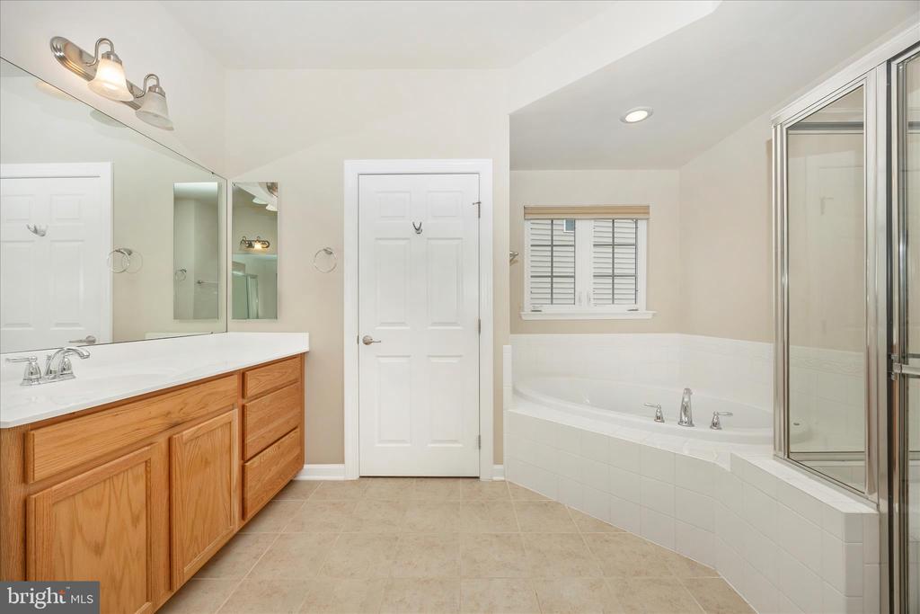 118 SUNLIGHT COURT