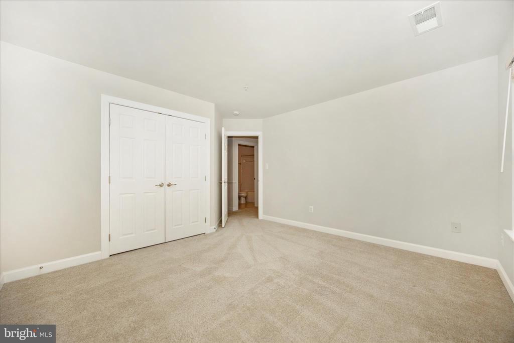 118 SUNLIGHT COURT