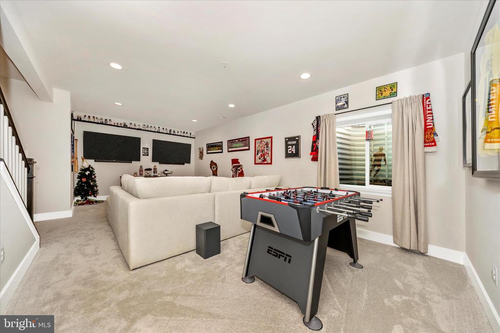 1600 HOBBLE TRAIL