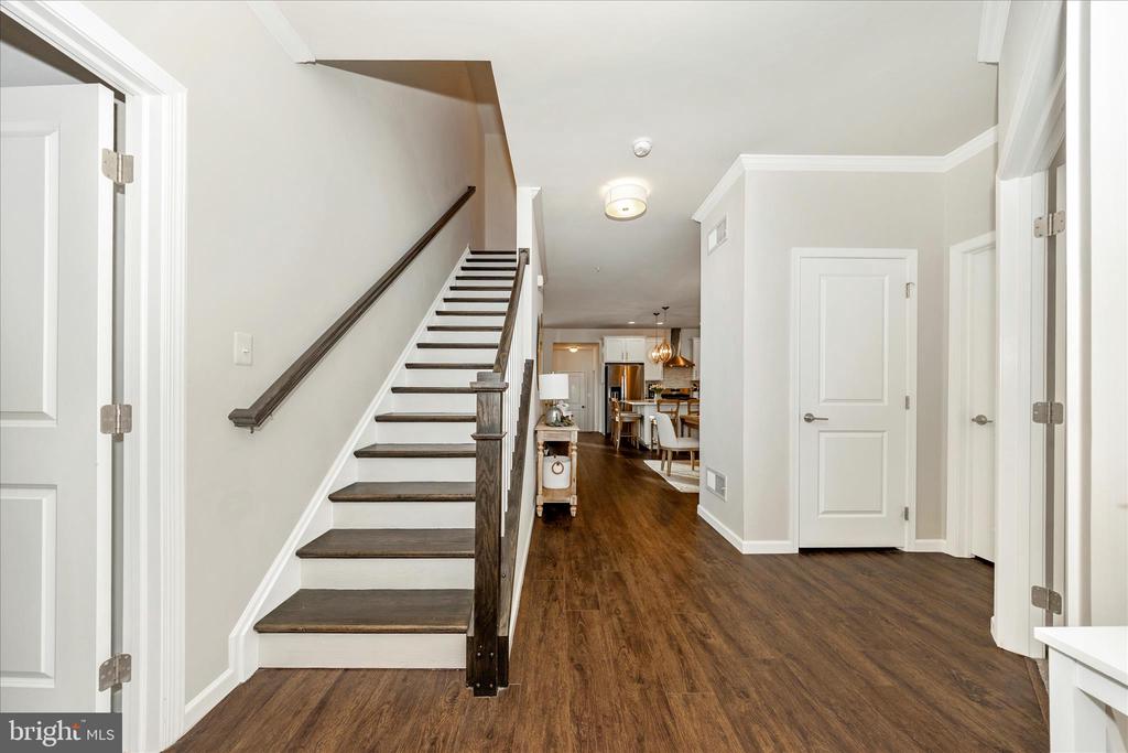1600 HOBBLE TRAIL