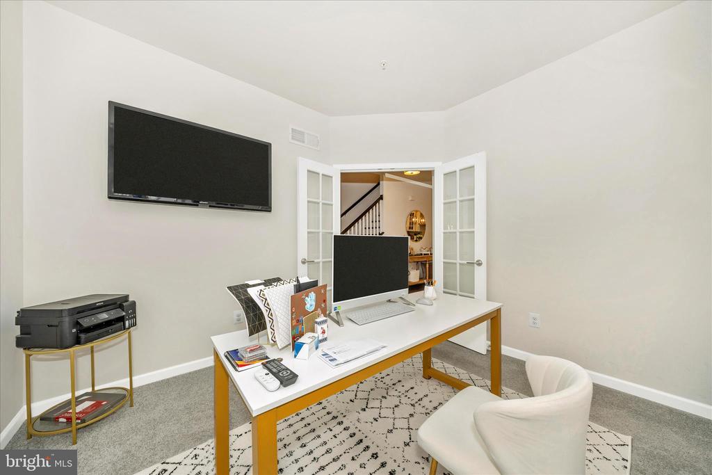1600 HOBBLE TRAIL