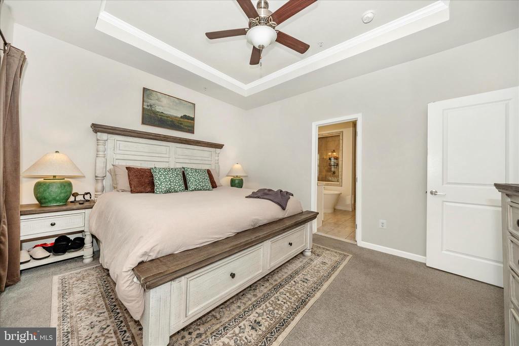 1600 HOBBLE TRAIL