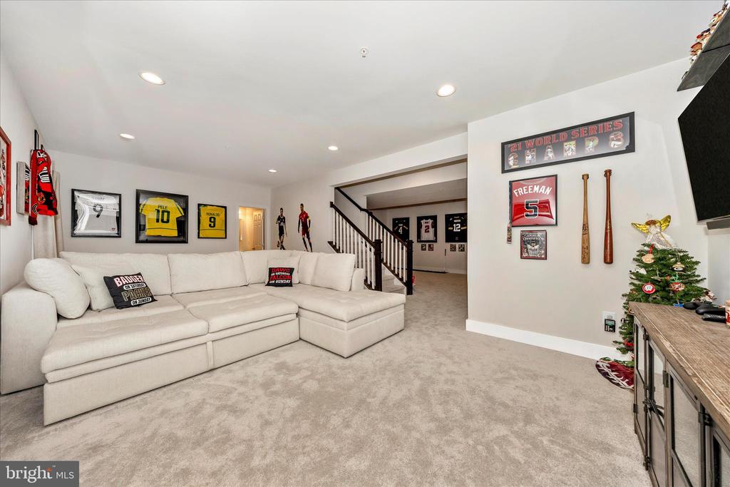 1600 HOBBLE TRAIL