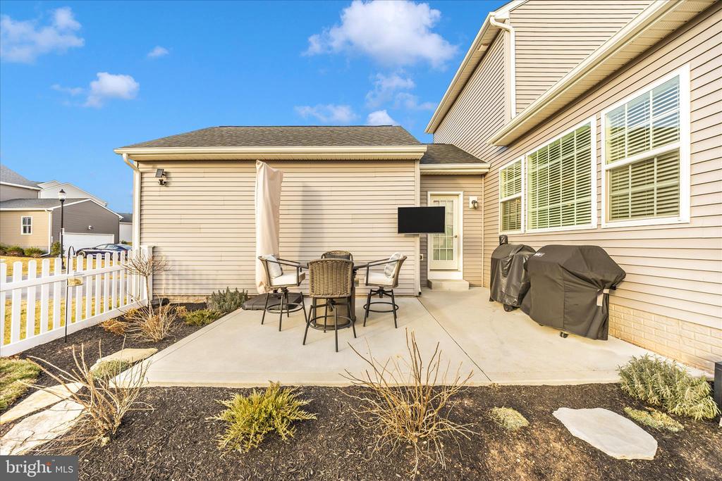 1600 HOBBLE TRAIL