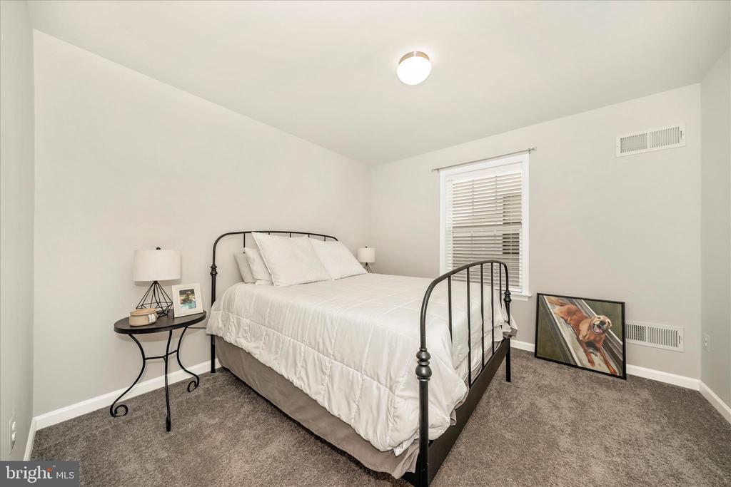 1600 HOBBLE TRAIL
