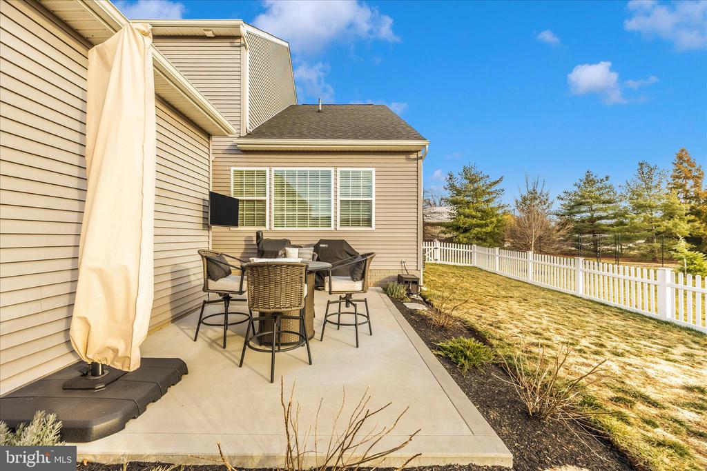 1600 HOBBLE TRAIL