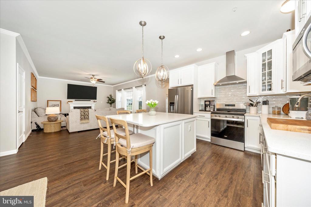 1600 HOBBLE TRAIL