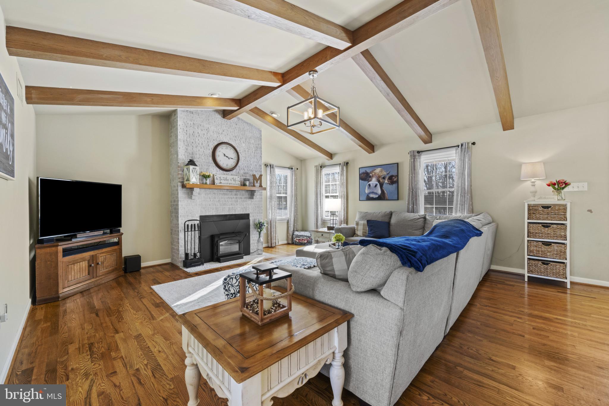 4026 CHERRY LANE