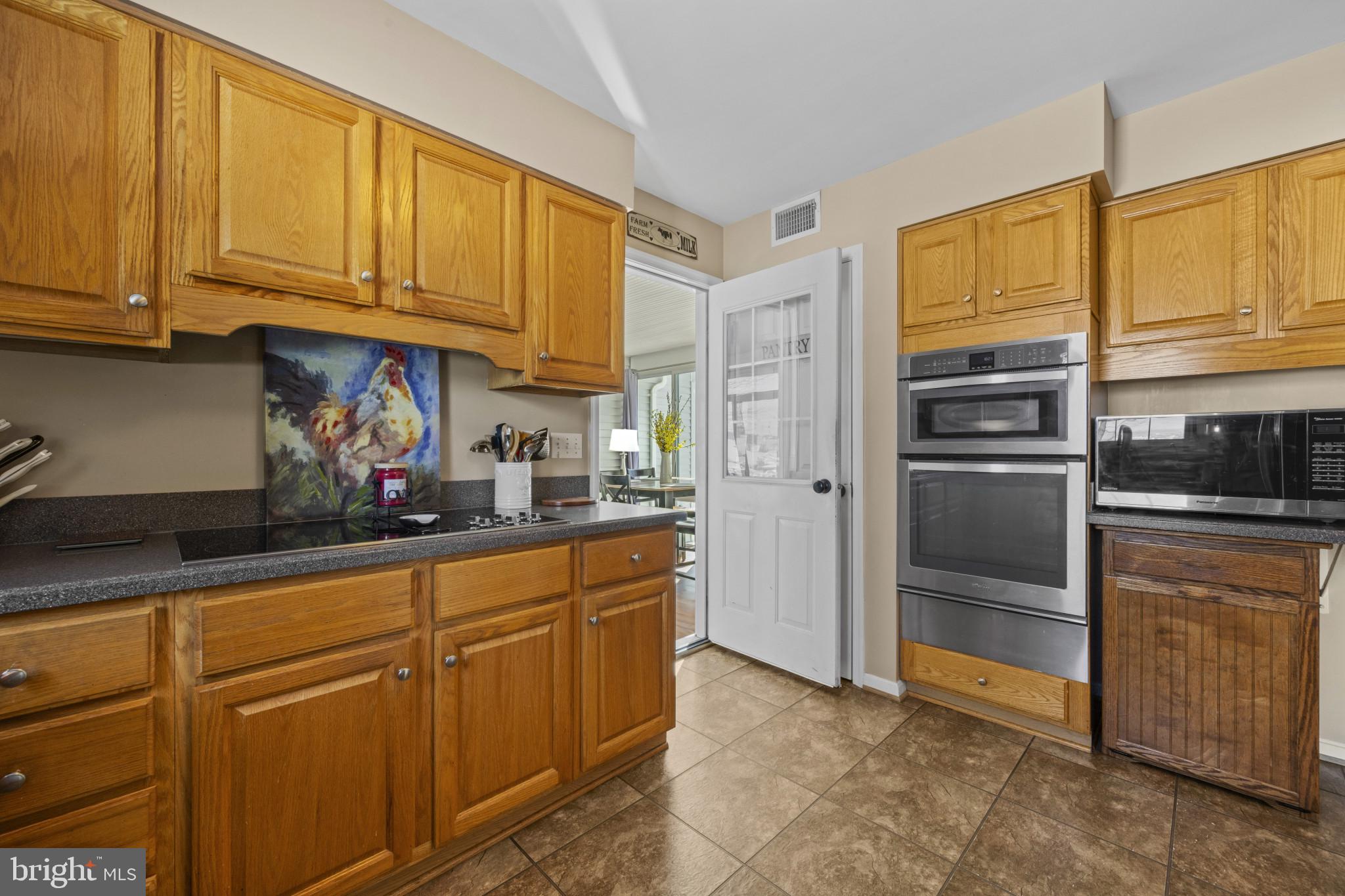 4026 CHERRY LANE