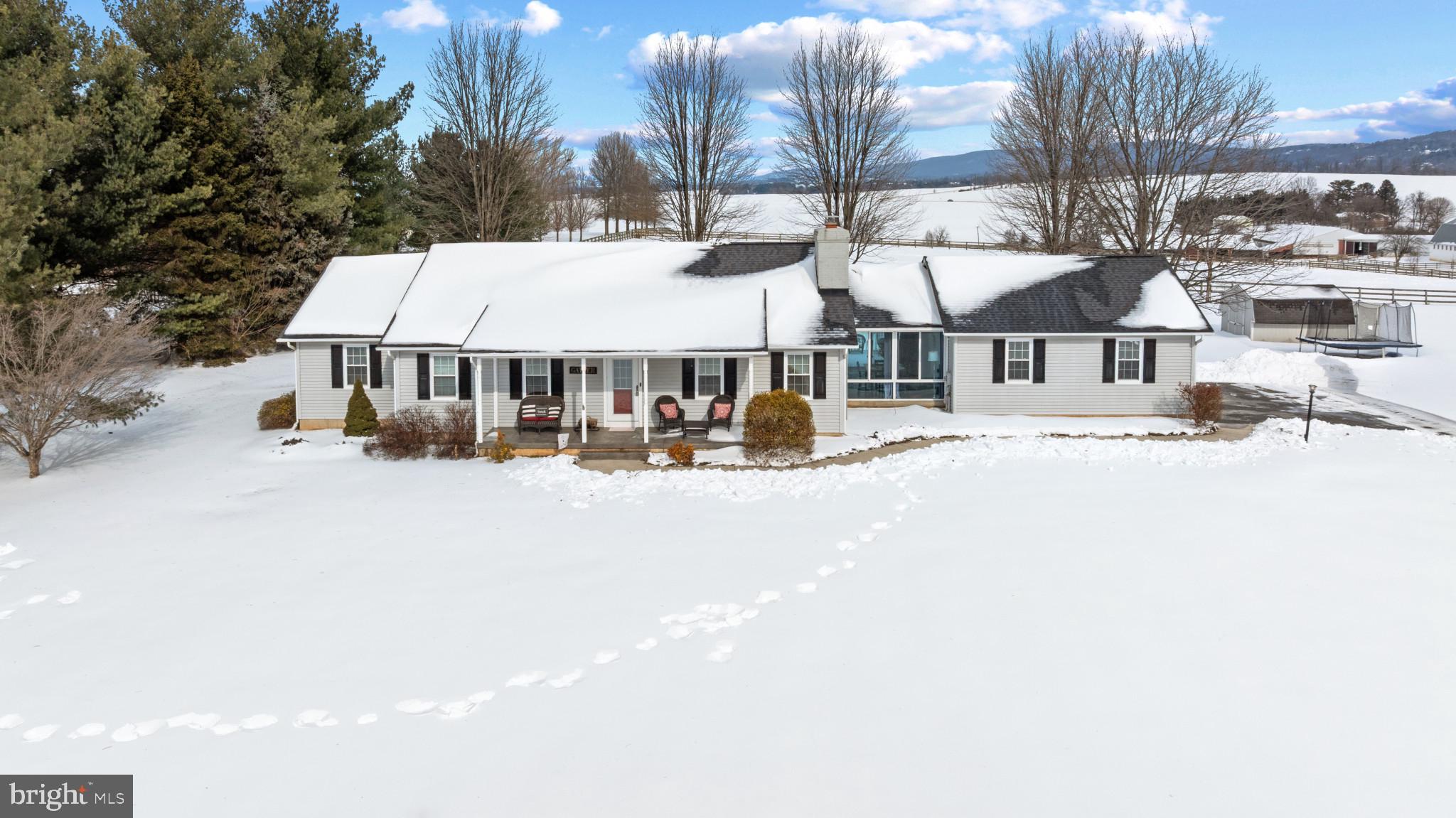 4026 CHERRY LANE