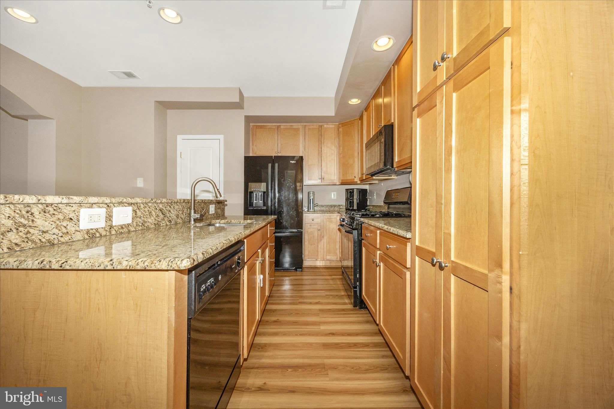 1788 POOLSIDE WAY A 21-A