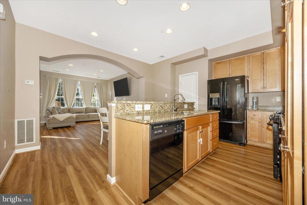 1788 POOLSIDE WAY A 21-A