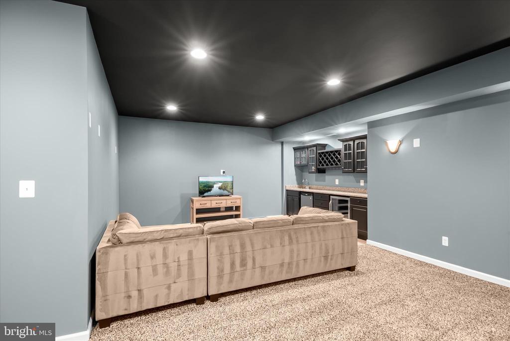 4209 MARYLAND COURT
