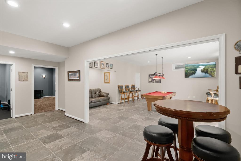 4209 MARYLAND COURT