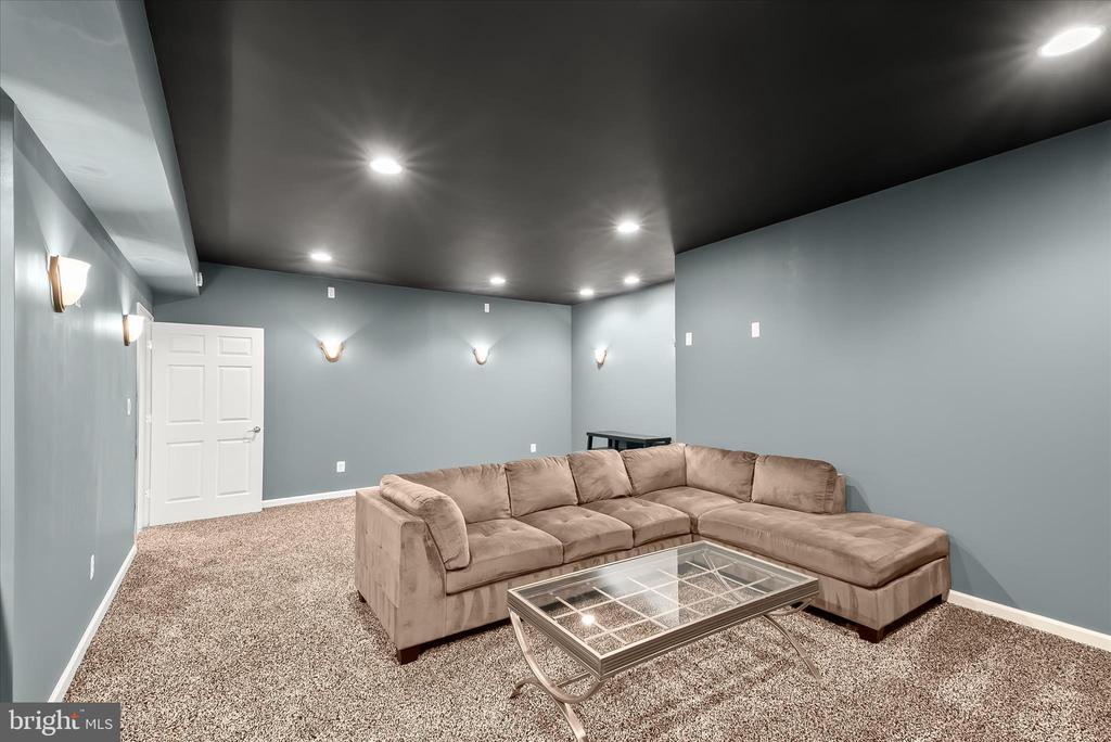 4209 MARYLAND COURT
