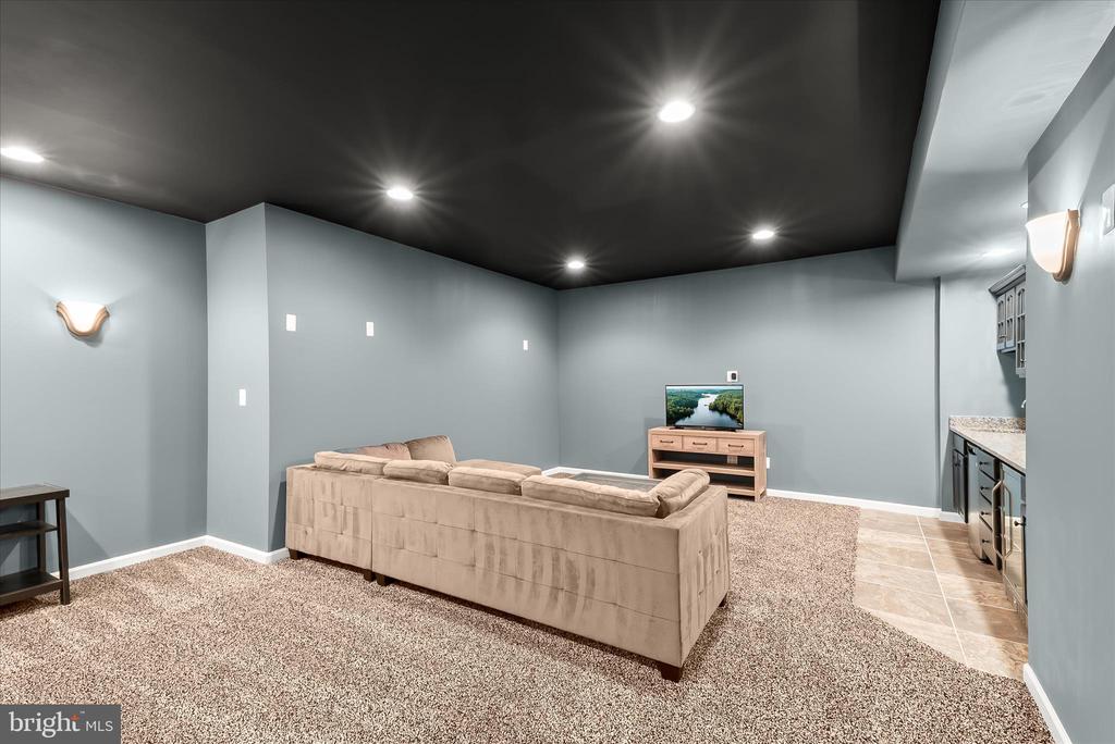 4209 MARYLAND COURT