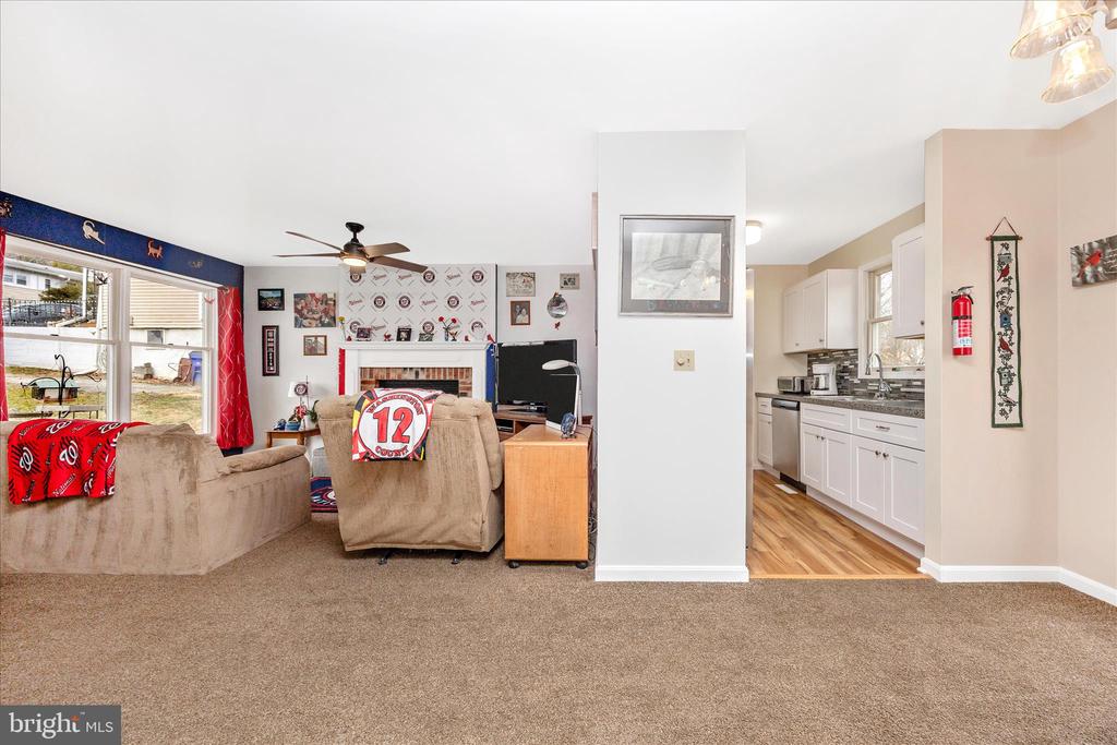 23 E F STREET