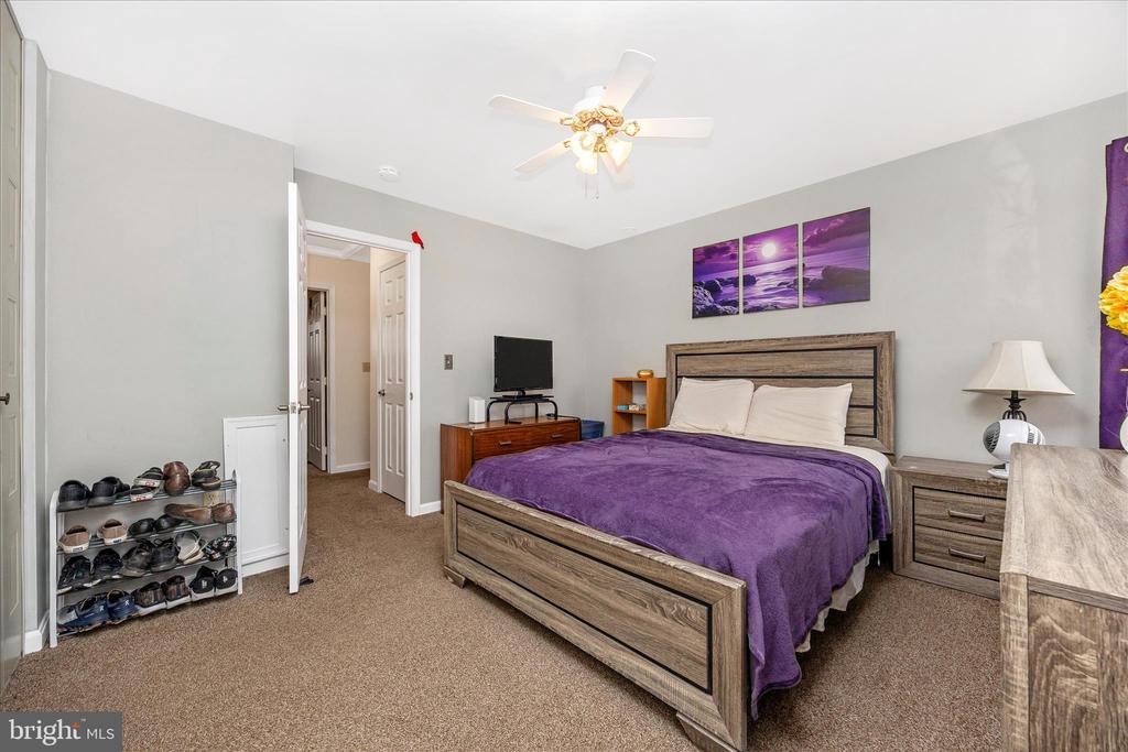 23 E F STREET
