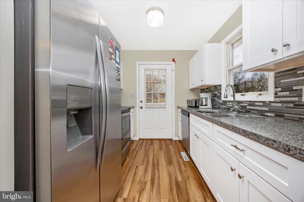 23 E F STREET