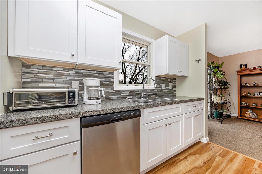 23 E F STREET