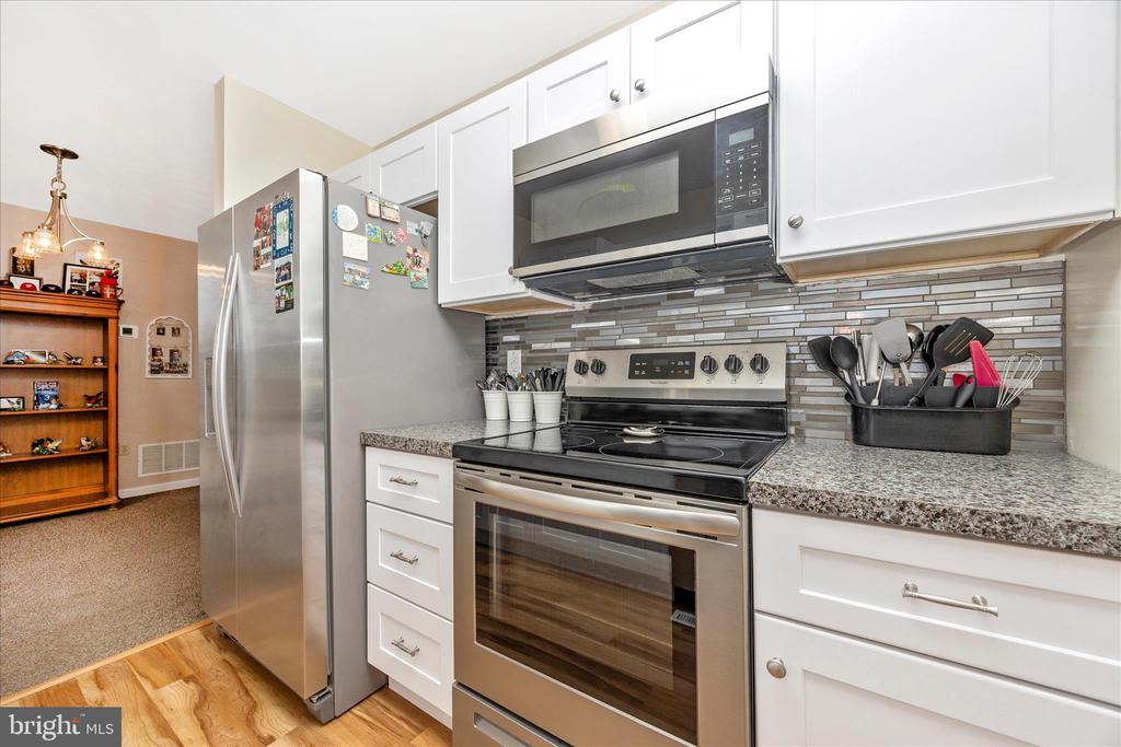 23 E F STREET