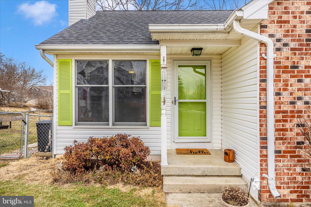 23 E F STREET