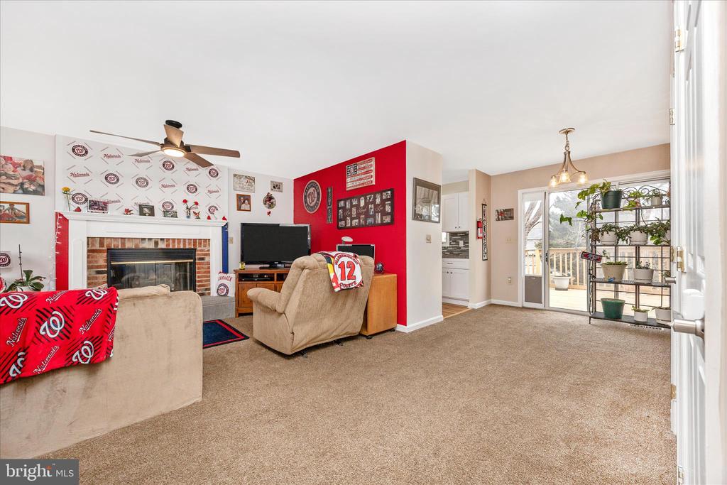 23 E F STREET