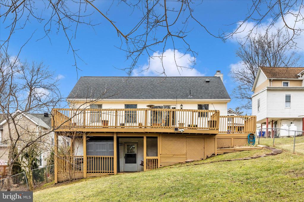 23 E F STREET