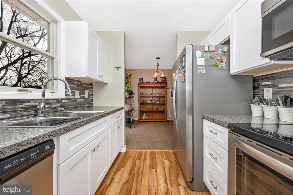 23 E F STREET