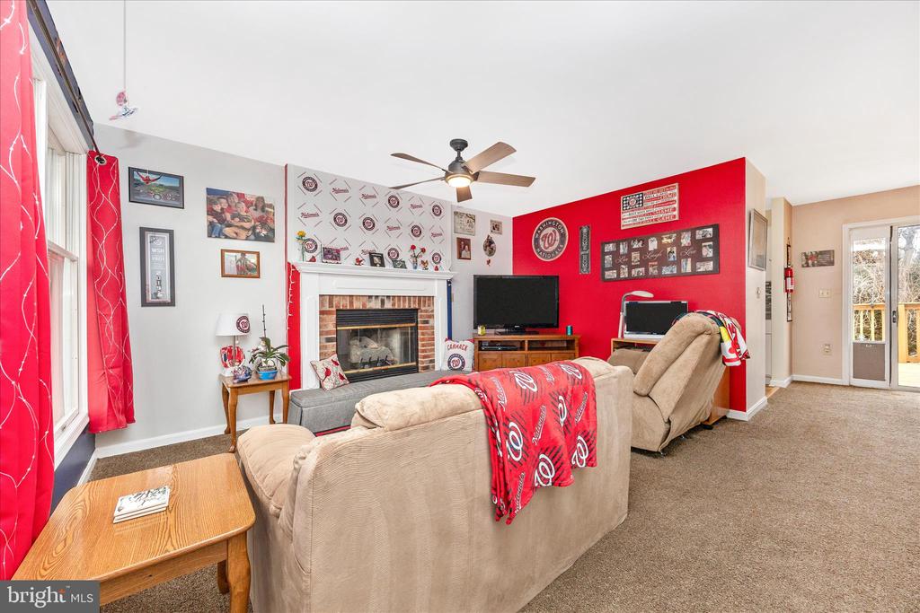 23 E F STREET