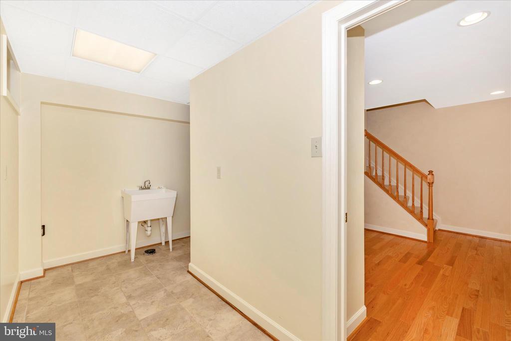 1 KELLER LANE