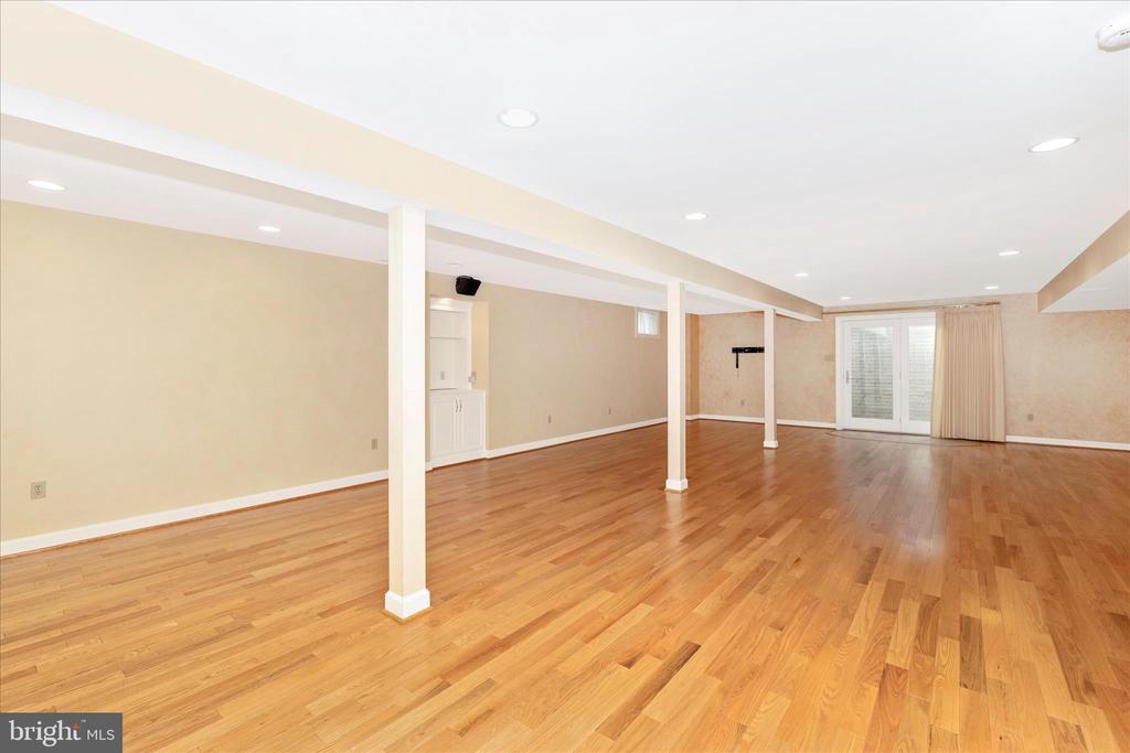 1 KELLER LANE