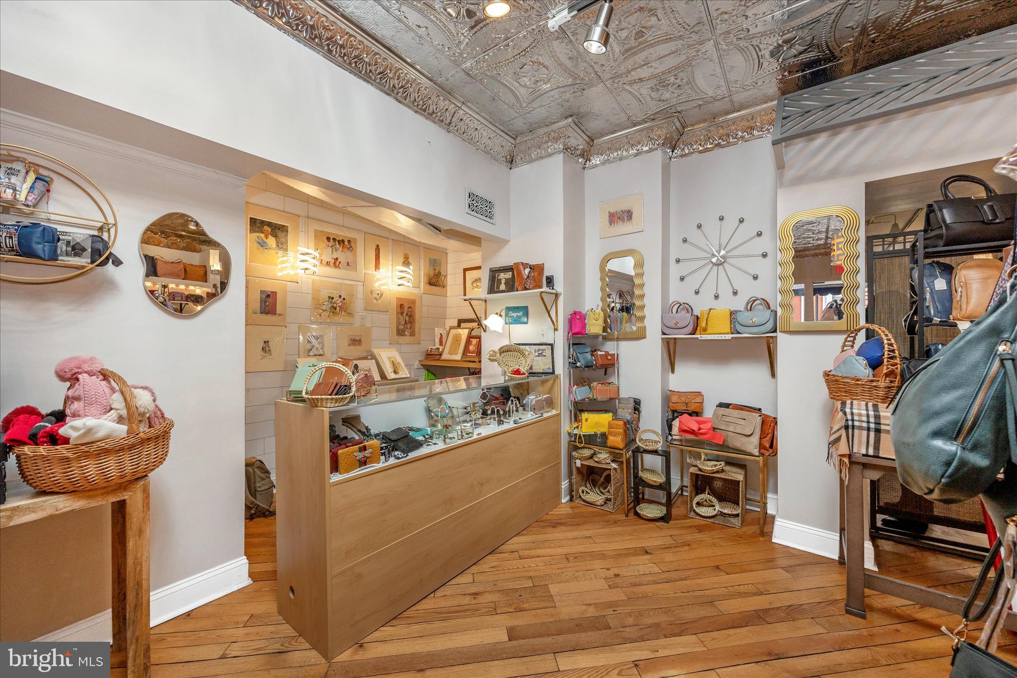 23-25-27 S MARKET STREET