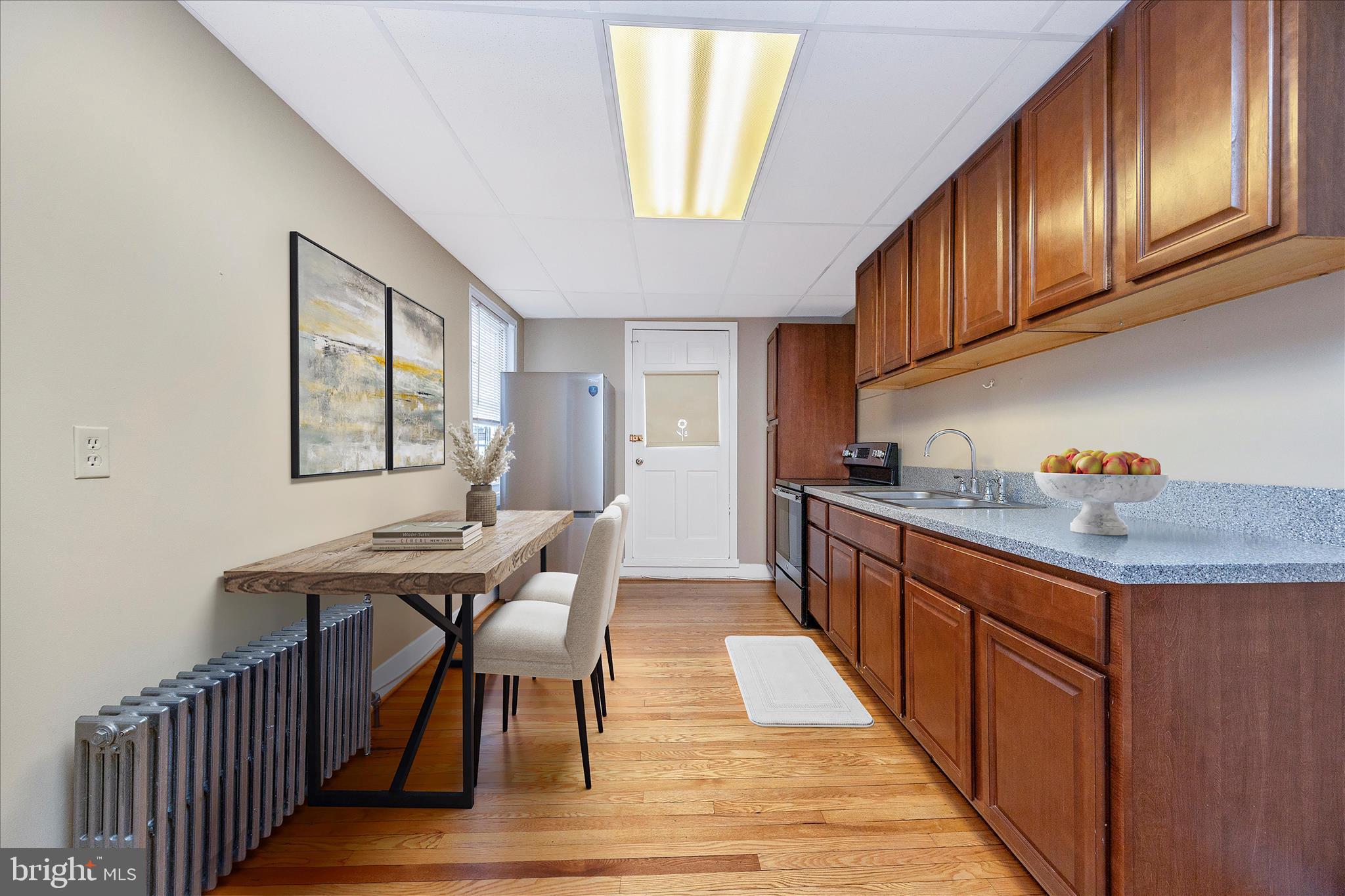 23-25-27 S MARKET STREET