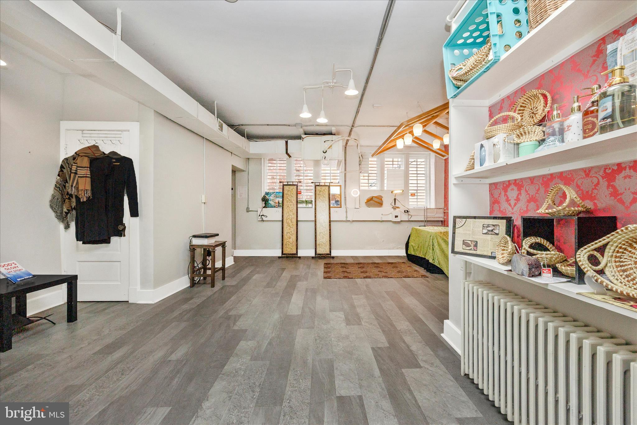 23-25-27 S MARKET STREET