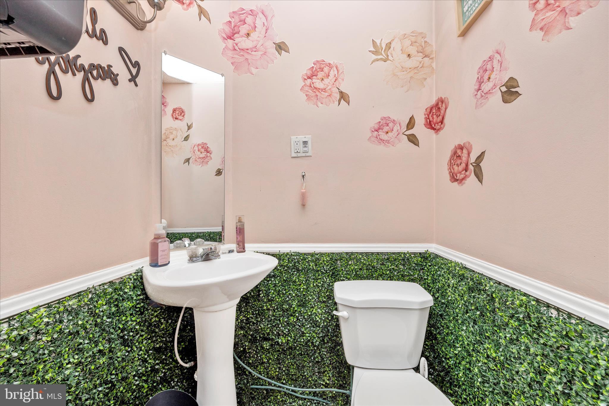 23-25-27 S MARKET STREET