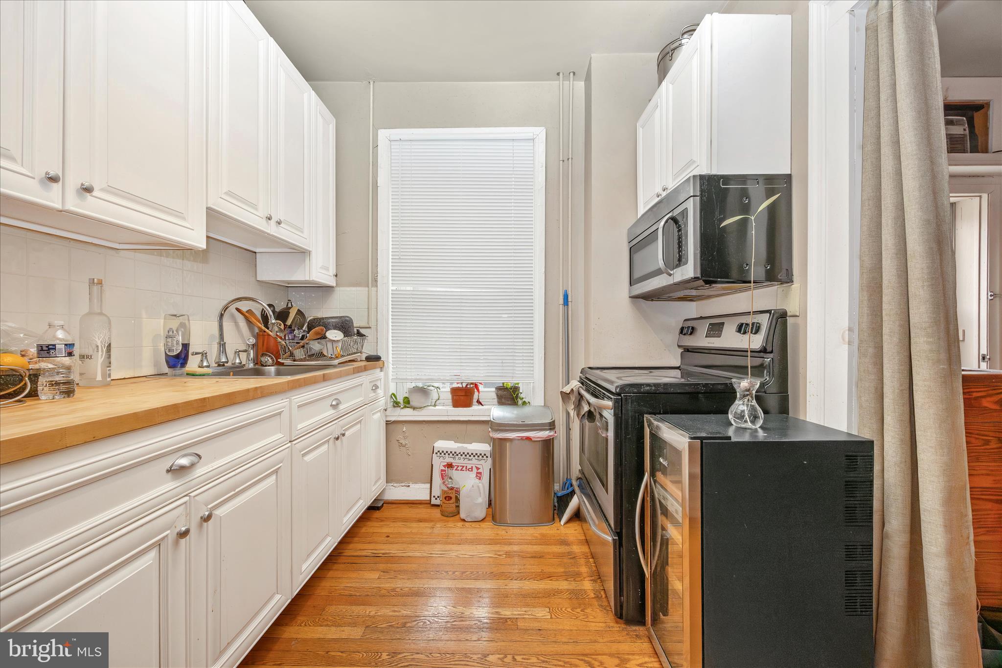 23-25-27 S MARKET STREET