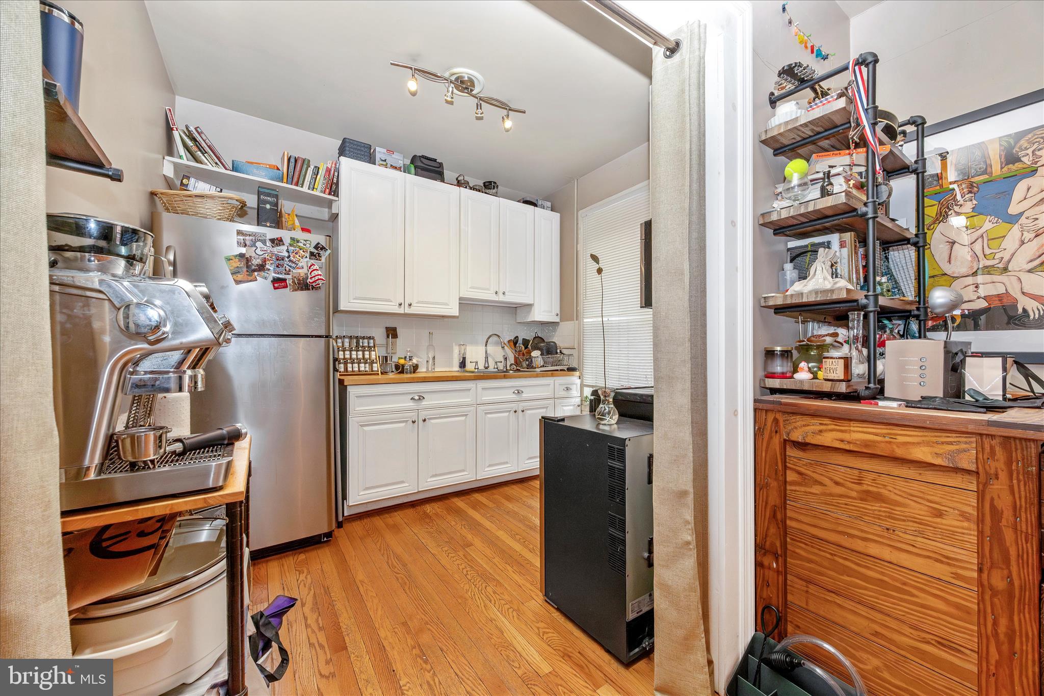 23-25-27 S MARKET STREET