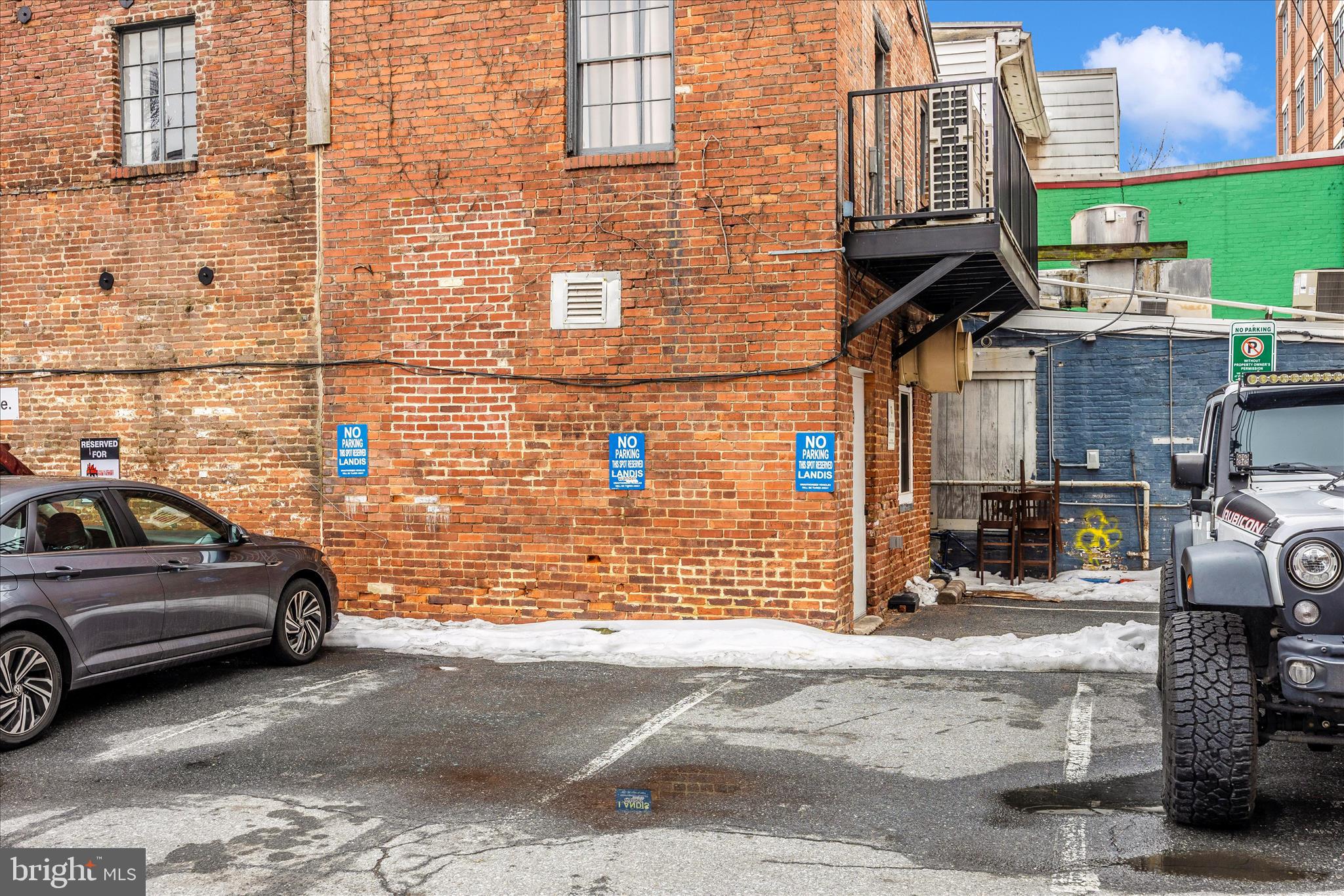 23-25-27 S MARKET STREET