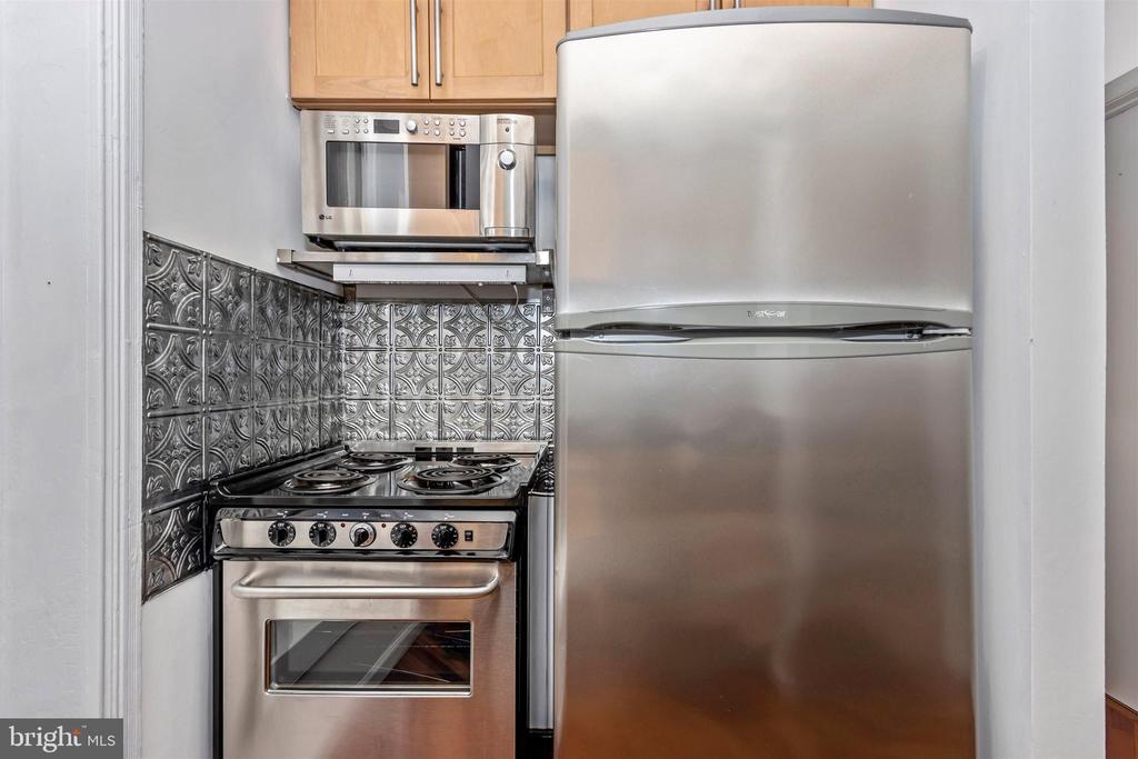 103 S MARKET STREET 301