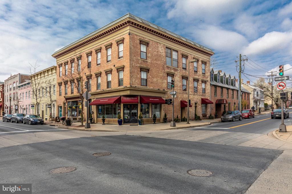103 S MARKET STREET 301