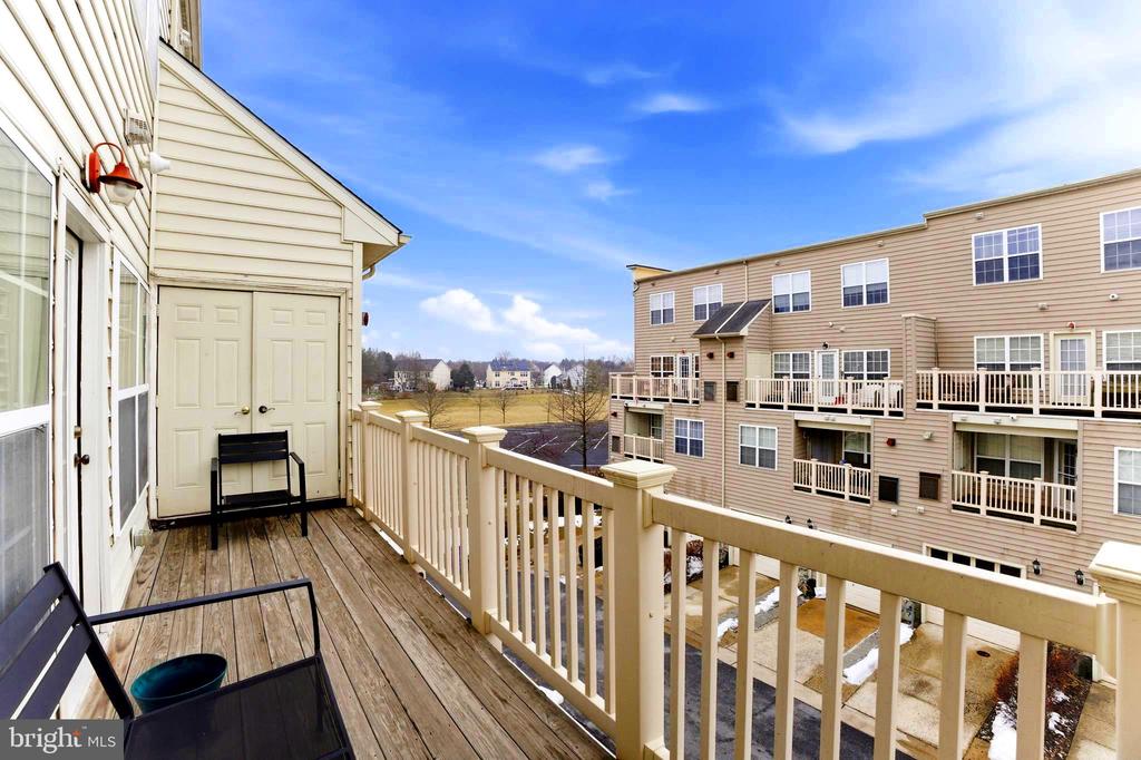 1791 WHEYFIELD DRIVE B 19-B